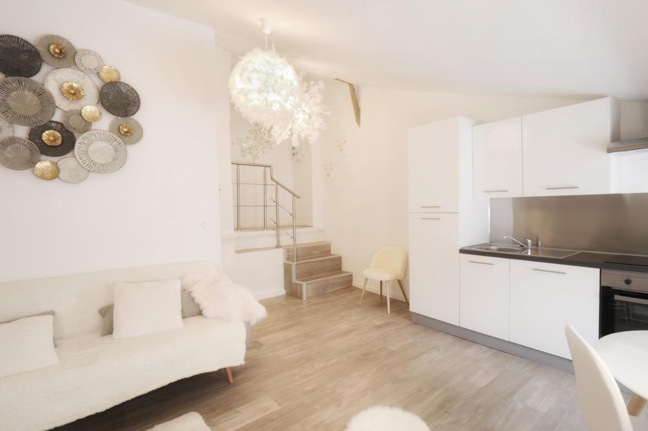 Appartements Premium En Hyper Centre Ville Brignoles Buitenkant foto